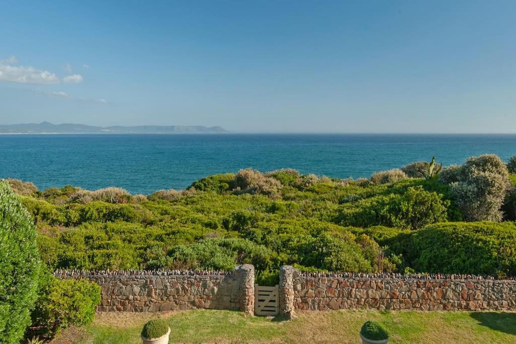 Villa Wild Waters At Kraal Rock On The Cliffs In Hermanus Extérieur photo